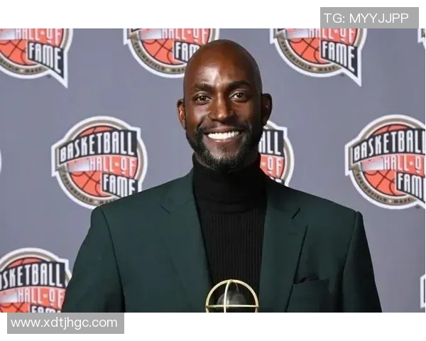 姚明姚大夫:从篮球巨星到医学先锋的传奇人生与奉献之路 姚明姚大夫:从篮球巨星到医学先锋的传奇人生与奉献之路